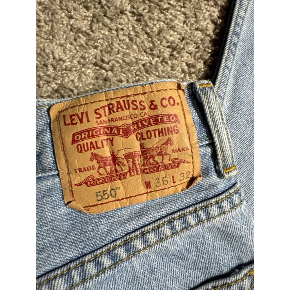 Levis levi 550